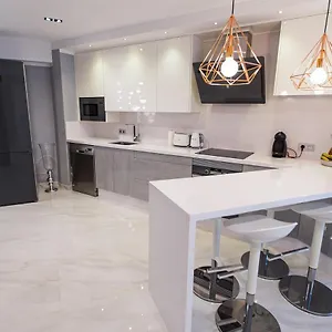 Apartment Luxury 2 Bedroom In Cristianos, Los Cristianos (Tenerife)